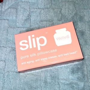 SLIP X WELLECO BRAND NEW NEVER OPENED QUEEN PILLOWCASE 💗